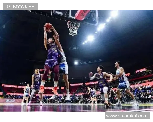 中国男篮迎战墨尔本联队展现实力与风采的精彩对决